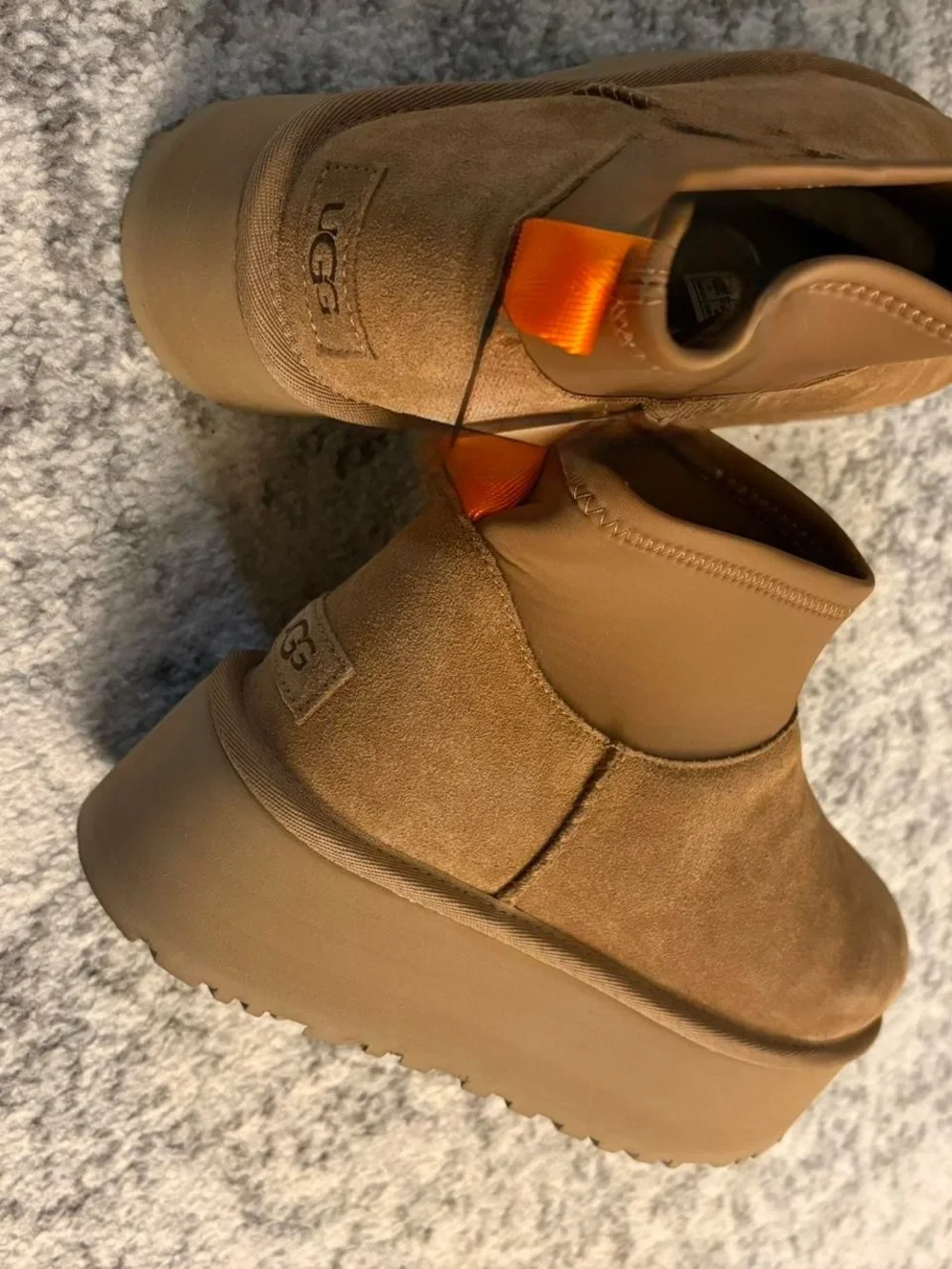 UGG Classic Mini Dipper Platform Women’s Boots 1168170 Size 8 New without Box